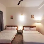 Ipoh Town Centre Glamping Home 13Pax