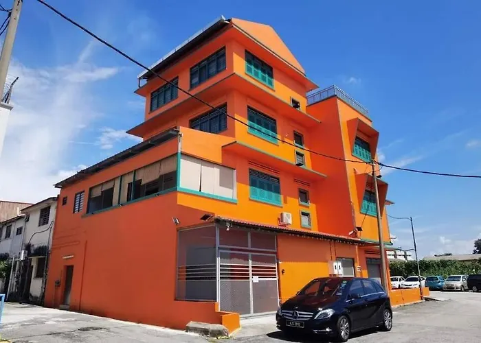 Ipoh Town Centre Glamping Home 13Pax